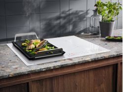 Варочная поверхность Electrolux - CIS 62449 W