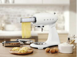 Миксер Smeg - SMF 03 WHEU