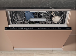 Посудомоечная машина встраиваемая Hotpoint - HM 742 L