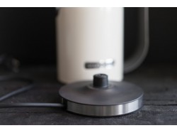 Чайник KitchenAid - 5 KEK 1722 EAC КРЕМОВЫЙ